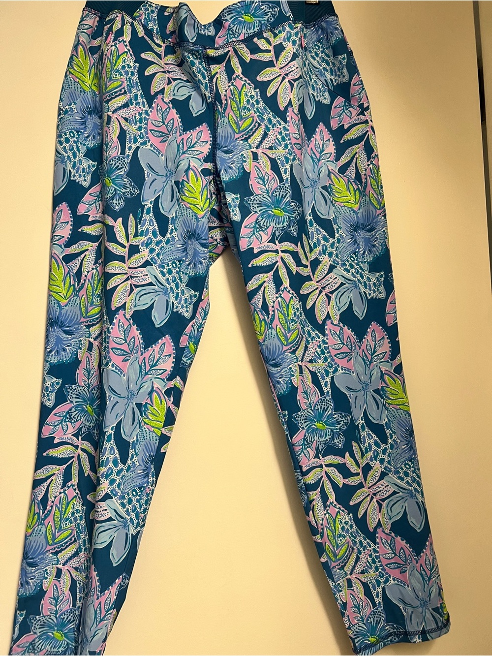 Lily Pulitzer Run Around Pants - Picture 2 of 5